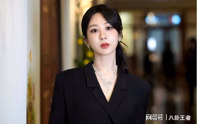 趙麗穎跟楊紫搶戲輸了!正午陽光回應打臉趙麗穎,楊紫是第一選擇