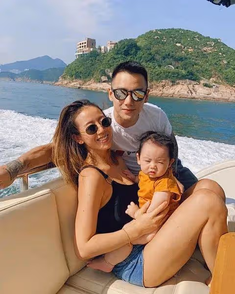 41歲前TVB女星被指靠父親上位,曾嫁兩億闊少離婚收場,再婚收穫幸福