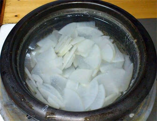 秋冬季的白蘿蔔湯真好喝,這樣做湯鮮味美,我家一周吃六次