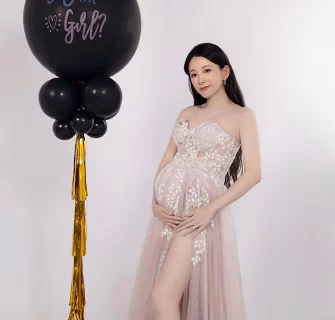 恭喜！41歲香港女星文凱玲宣布懷孕，戳破氣球公開肚中胎兒性別