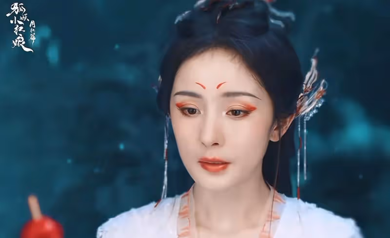 一個鏡封神！劉詩詩出場30秒看呆所有人，艷壓楊冪的「第一美人」