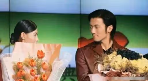 謝賢說出真相！要不是因為這個，王菲早就嫁給謝霆鋒了，王菲回應：無所謂
