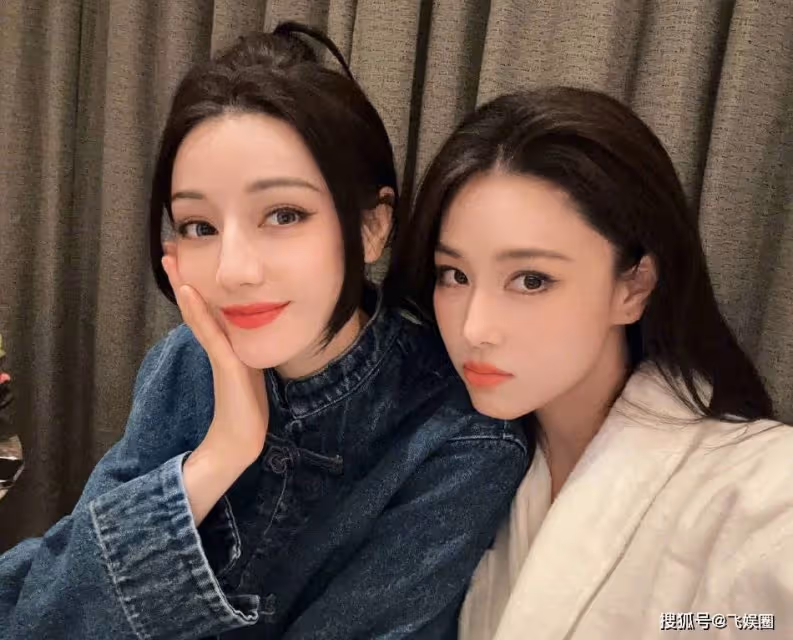 張馨予和迪麗熱巴展現友誼和親密關係,並為大家帶來搞怪可愛的合影