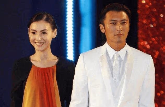張柏芝要給孩子改姓,謝賢回應6個字讓網友沸騰,謝霆鋒尷尬了