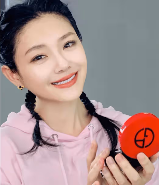 具俊曄要倒霉了！台媒曝其偷賣大S名牌包養母親，大S疑被氣到住院