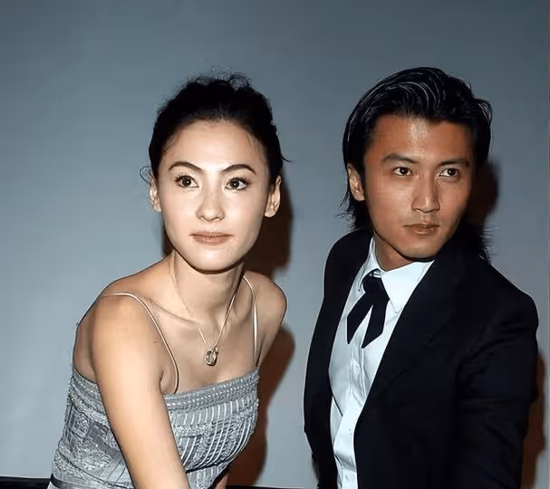 謝賢:照片門曝光後,張柏芝回家哭著跪在地上,給我倒了一杯茶