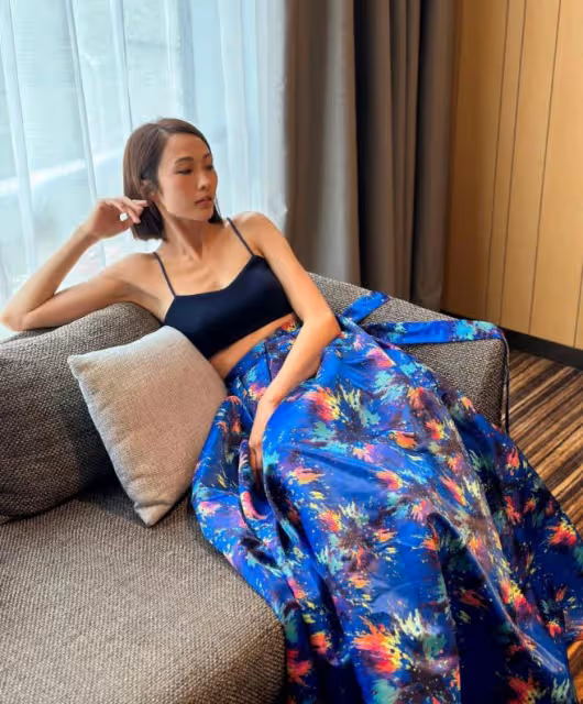 36歲氣質港星大曬靚照,網友直呼太瘦不好看!擔憂鬧婚變