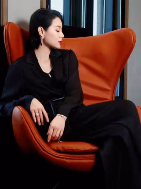 胡杏兒李乘德做跨國生意，夫妻早已成為隱形大富豪，身價超百億