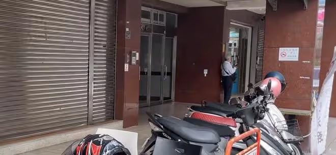 李坤城妹妹透露，28歲林靖恩變得瘋癲，患上精神病後四處流浪