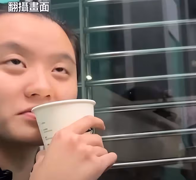 李坤城妹妹透露，28歲林靖恩變得瘋癲，患上精神病後四處流浪