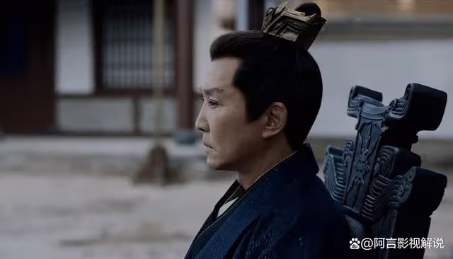 看懂懸空廟影子出現,才知陳萍萍有反叛之心,為霰彈槍刺殺做準備
