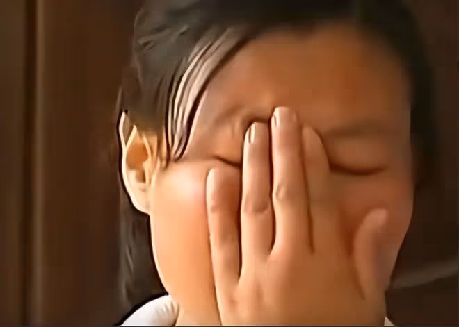 回顧:山東一女子看電視,看到失蹤的丈夫和兒子,兒子只剩半個頭