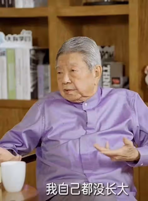 82歲港星無兒無女不後悔,看他的養老生活,才知道明星為何丁克