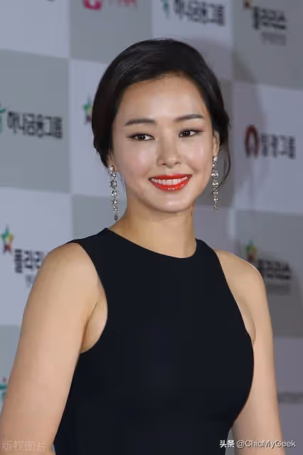 Rain、金泰希遭爆夫妻私事,告白5次被拒!