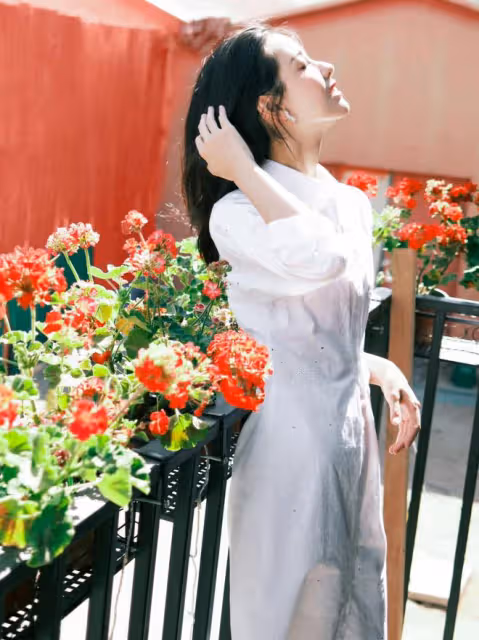 內娛小白花,非陳瑤陳都靈莫屬!簡約系穿搭太養眼