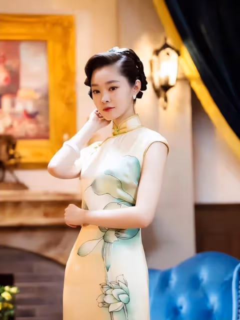 《長風渡》女主宋軼,古裝扮相溫婉氣質,現代裝造型清新純凈
