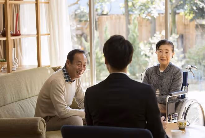 我發現:撐起一個人晚年的底氣,不是存款和房子,而是擁有這四樣
