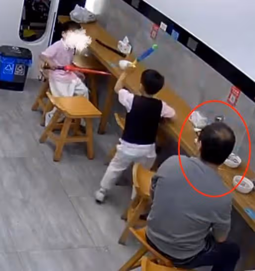 男子毆打男童後續:警方通報,賠償一萬三和解,餐館被迫暫停營業