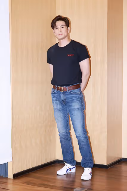 《九龍城寨》大反派來了　撞臉郭富城親揭洪金寶私下另一面