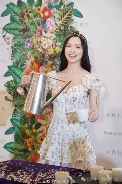 TVB港姐不覺被同事嘲諷！重申兩年內不談戀愛