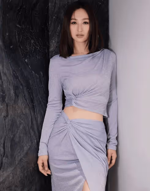 因惹火身材而被批「零演技」!TVB力捧花旦卻因一巴掌火出圈