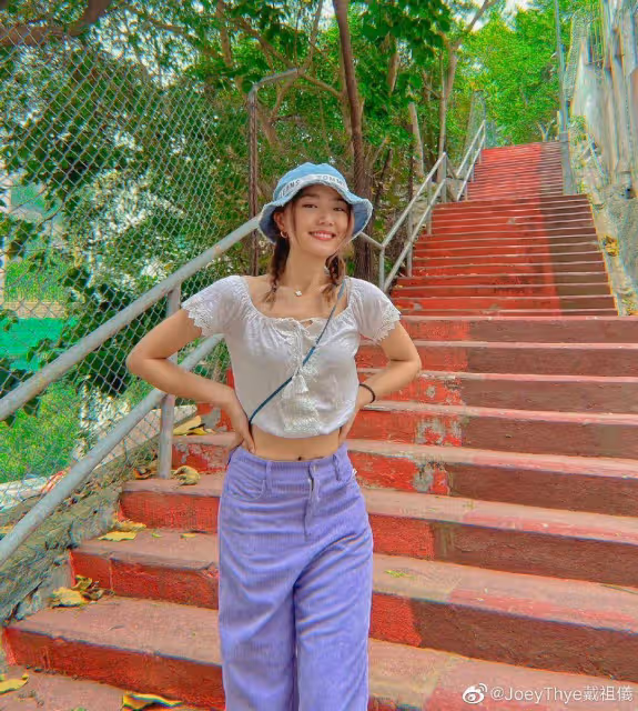 TVB甜美小花戴祖儀被贊孝順,給家用超7位數,下半年將加盟兩部劇