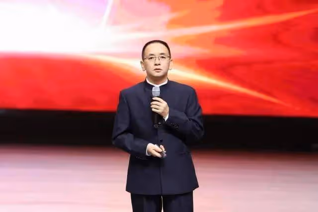 茅台新帥，首次亮相就發了388億大紅包