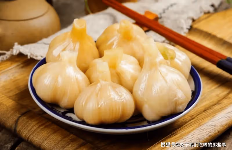 腌糖蒜只放糖和醋,難怪不好吃!只需多加2味,酸爽脆口,放得久