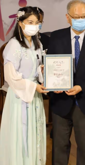 郭晶晶驚艷到國際會場!穿漢服端莊優雅似畫中人,讓世界見證東方之美