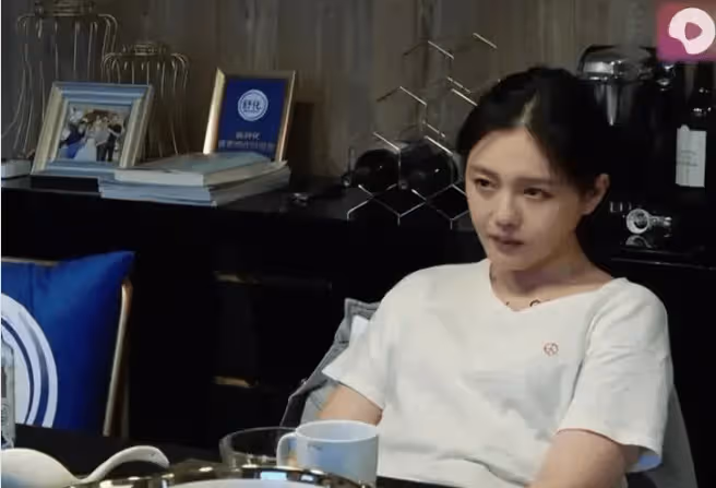 好甜！汪小菲帶新妻子拜財神，婚後形影不離，不懼怕大S第18次提告