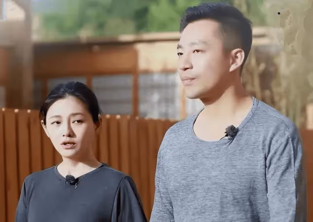 好甜！汪小菲帶新妻子拜財神，婚後形影不離，不懼怕大S第18次提告