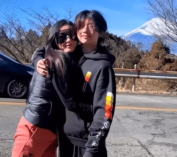 謝霆鋒王菲已分手,謝霆鋒處於兩難境地,有可能孤獨終老不再找