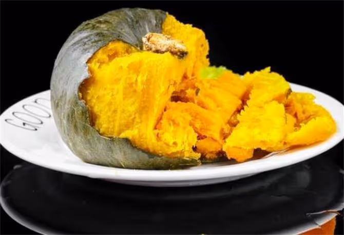 板栗南瓜怎樣做好吃?大廚教你飯店不外傳的做法,軟糯香甜超好吃