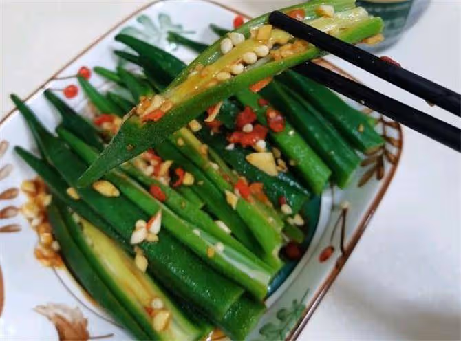 秋葵怎麼拌好吃,大廚教你簡單做法,鮮嫩爽口,營養不流失