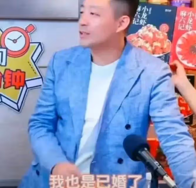 43歲汪小菲與28歲嫩妻再婚,1個整容違和,1個帥氣多金!