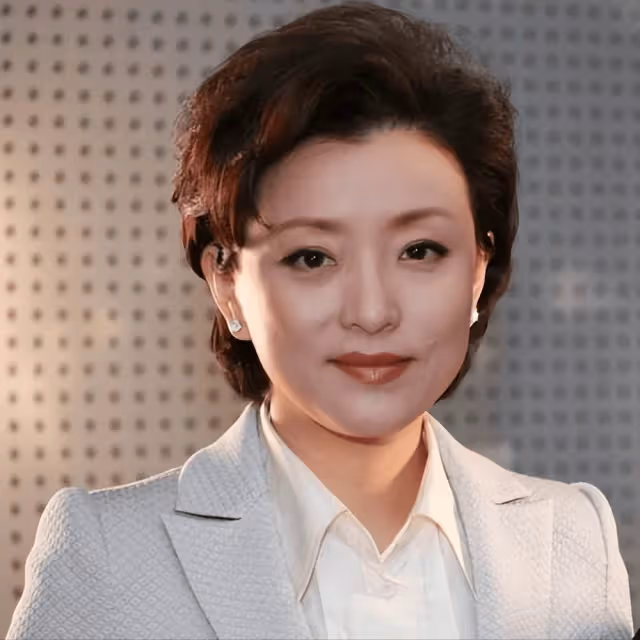 他是楊瀾的兒子,長相像「複製粘貼」楊瀾,身高1米85高大帥氣