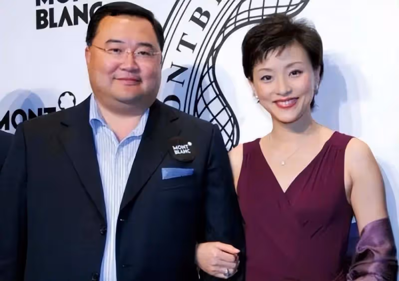 他是楊瀾的兒子,長相像「複製粘貼」楊瀾,身高1米85高大帥氣