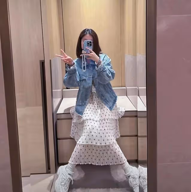 文章倆女兒近照曝光，愛馬和妹妹都是瘦高美少女，同款小長腿搶鏡