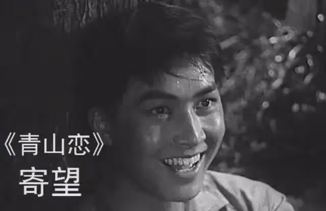原來他早已離世!照顧患癌妻子43年,自己卻不幸猝死片場