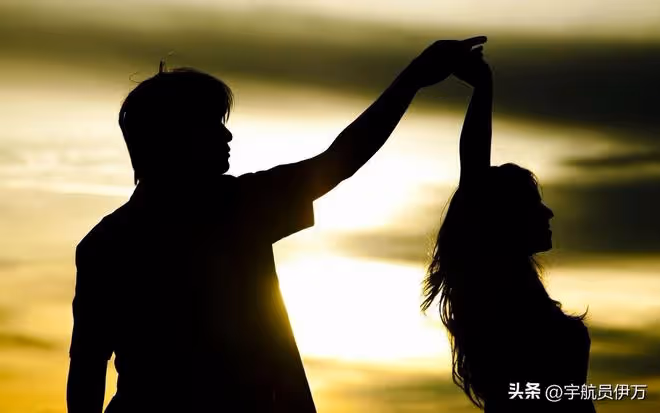 母親為逼女婿放棄陪嫁,讓我跟其他男人談戀愛,事後丈夫十分感激