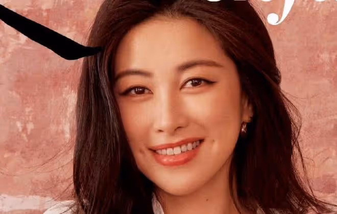 朱珠六一帶女兒拍雜誌，母女呈現招牌式梨渦笑，2歲王珠寶很可愛