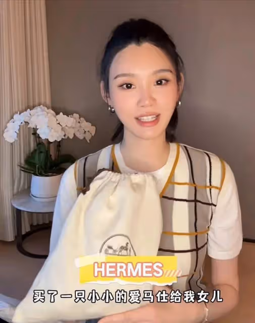奚夢瑤六一節送女兒愛馬仕包包，3歲Romee小小年紀擁有奢華衣帽間