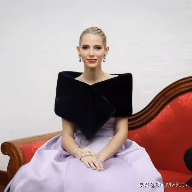 網紅變第一夫人!厄瓜多26歲總統夫人美貌性感驚人!
