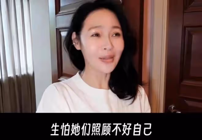 於明加老公首次曝光正臉,髮際線後移氣質憨厚,倆女兒長得太像爸
