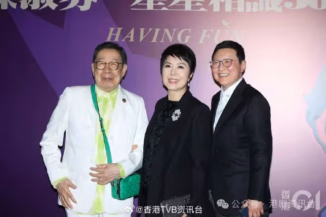 66歲關菊英曾傳病重多次出入醫院!罕現身《溏心風暴》團隊聚會