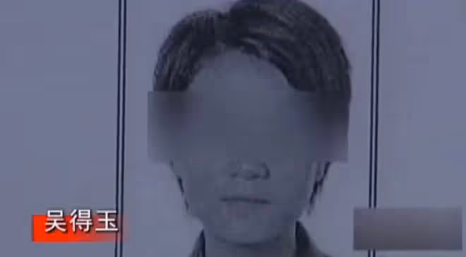 回顧年輕父親把剛出生15天的女兒扔到河裡溺亡,理由是我太愛她了