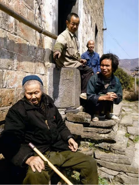 回顧92歲母親去世，給3個智殘兒子囤千斤糧食，擔心死後兒子挨餓