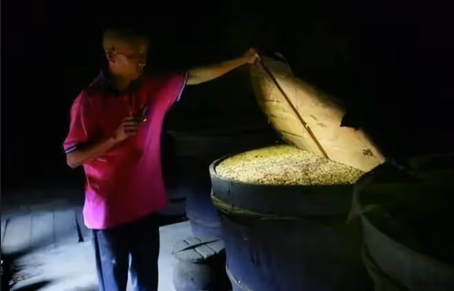 回顧92歲母親去世，給3個智殘兒子囤千斤糧食，擔心死後兒子挨餓