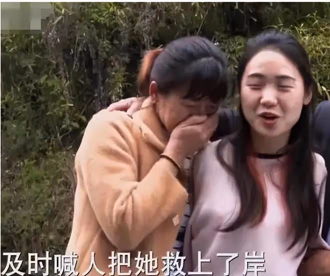 折翼天使楊佩:9歲失去雙臂,24歲創業當老闆,雙腳活出精彩人生