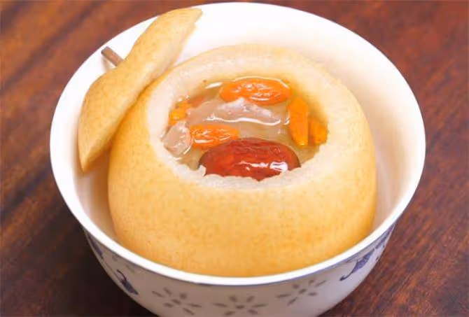 教你冰糖雪梨的簡單做法,清甜爽口,潤肺止咳,大人小孩都愛喝